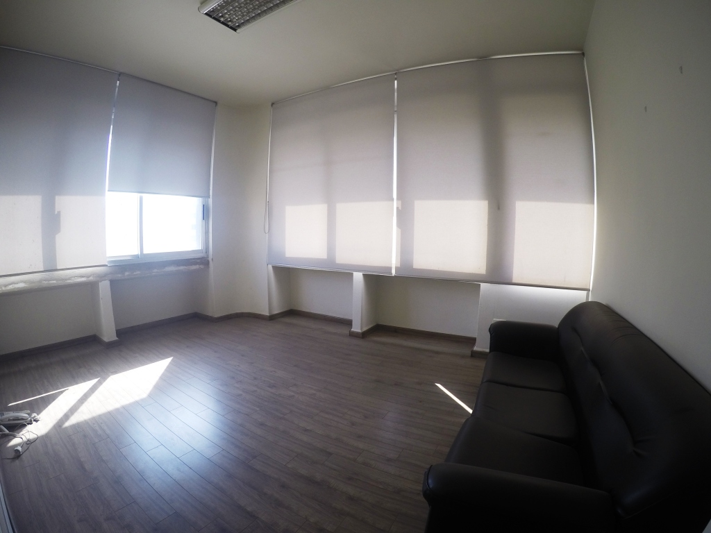 Office for rent in Jdeideh FC9090