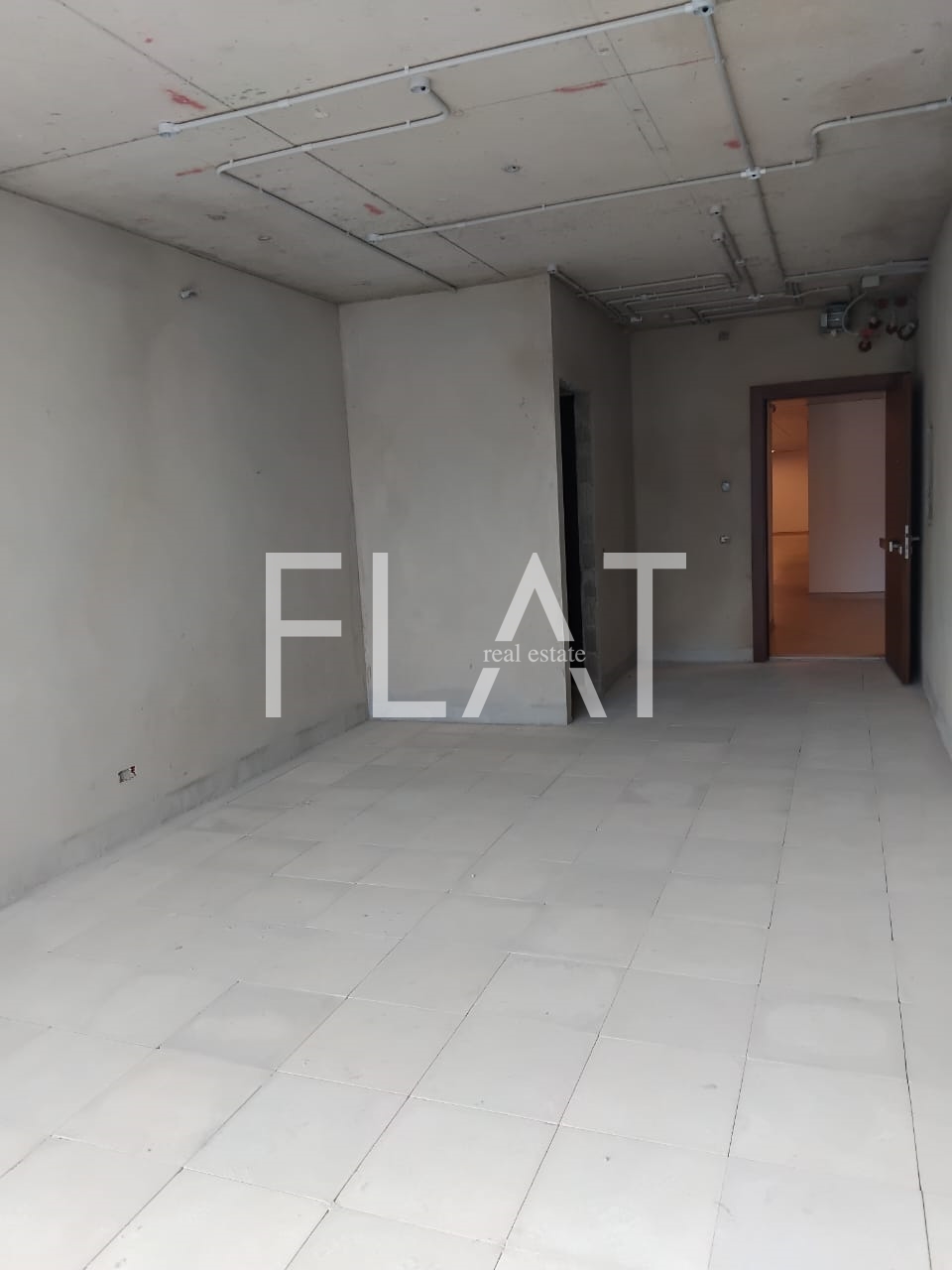 Office (Wide shell) for Rent in Sin EL Fil | 650$ / Month