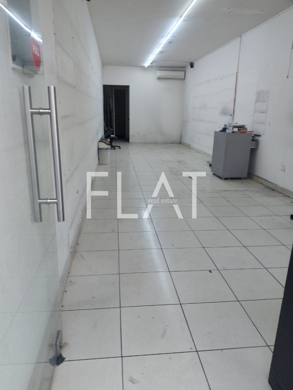 Shop for Rent in Hazmieh 